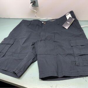 Lee Men's size 42 Black Cargo Shorts